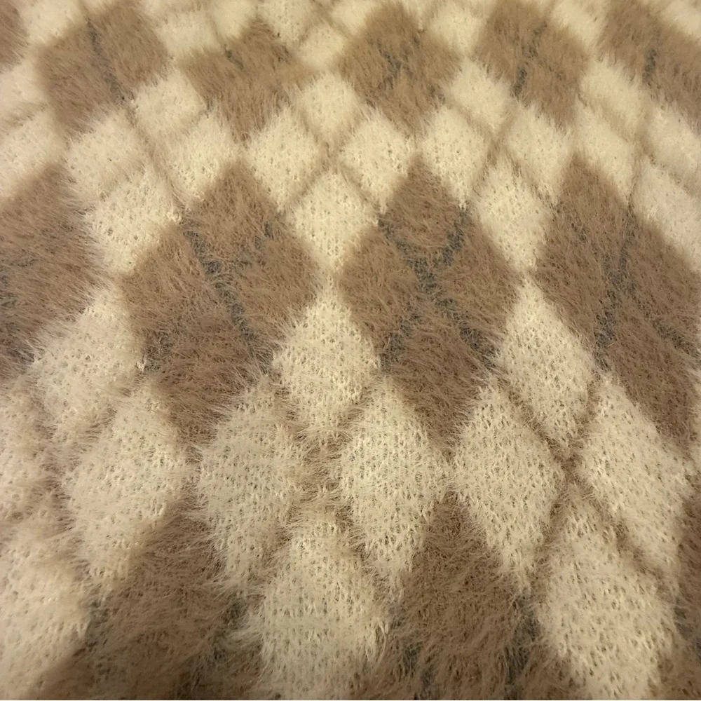 William Rast Women’s Soft Beige Old Money Neutral Argyle Knit Vest sz L - Picture 3 of 8